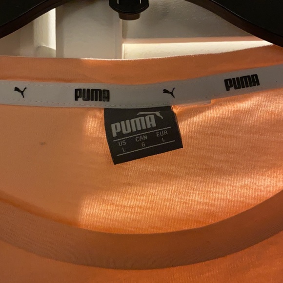 Cute and comfortable pull on T-shirt. Size large - Picture 3 of 3